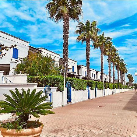 Villa In Villaggio ポルト・チェザーレオ エクステリア 写真